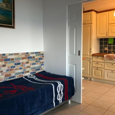 On The Beach Apartment Полихроно Екстериор снимка