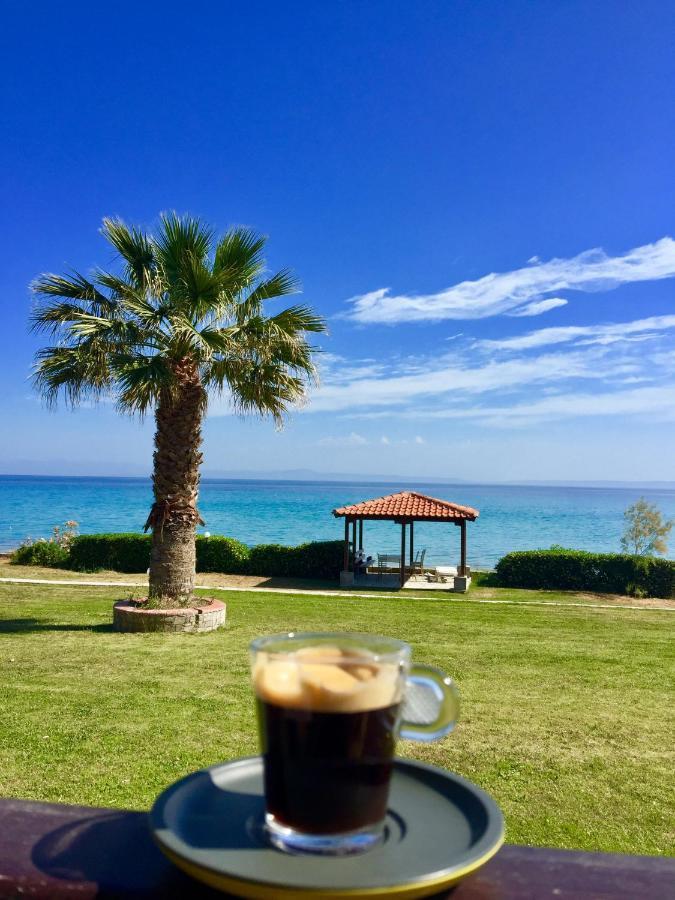 On The Beach Apartment Полихроно Екстериор снимка